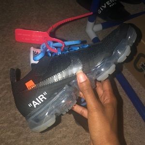 Nike off white vapormax